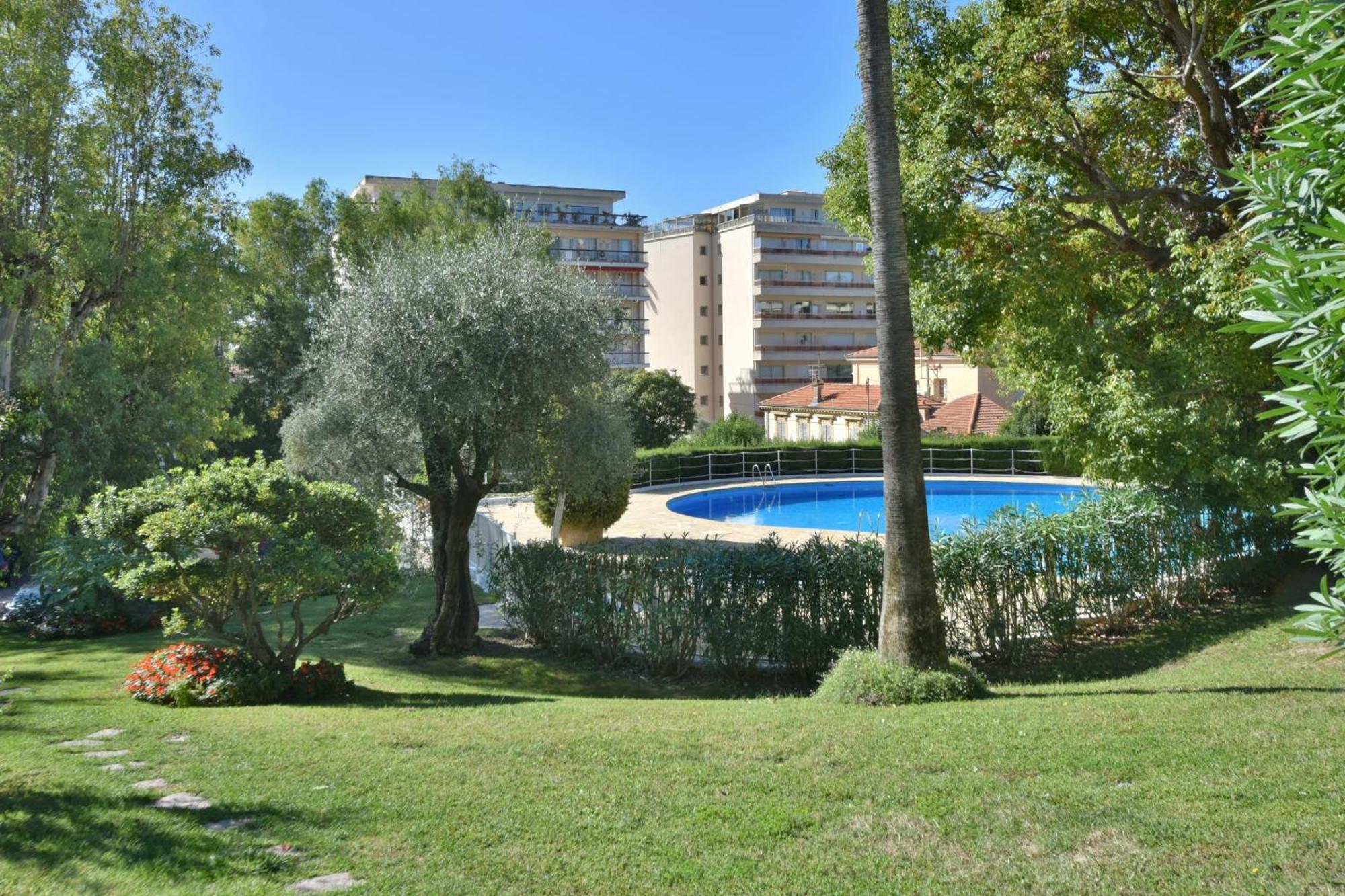 Close To Downtown Cannes Swimming Pool And Sea View المظهر الخارجي الصورة